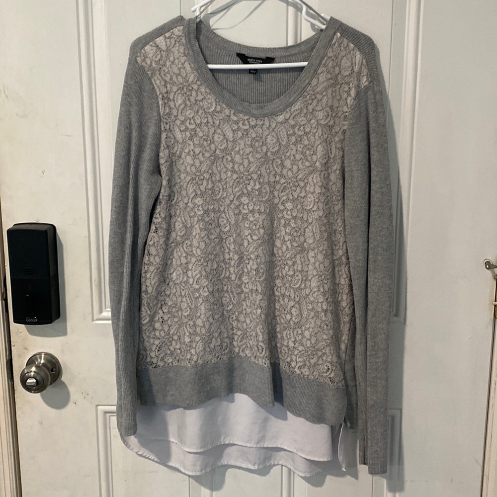 Vera Wang long sleeve blouse